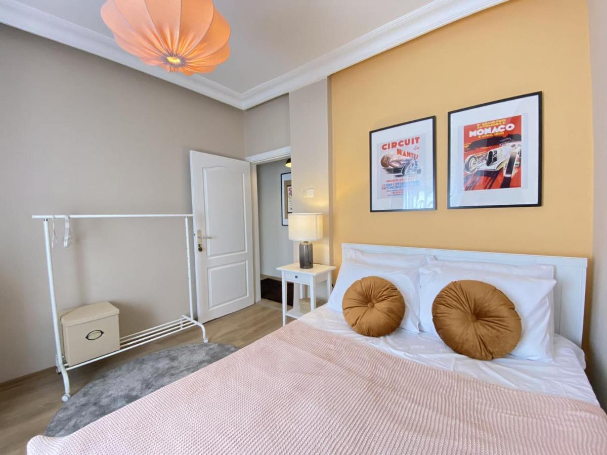 Chic Flat Near Shopping Malls In Sisli Apartment Istanbul Exterior photo